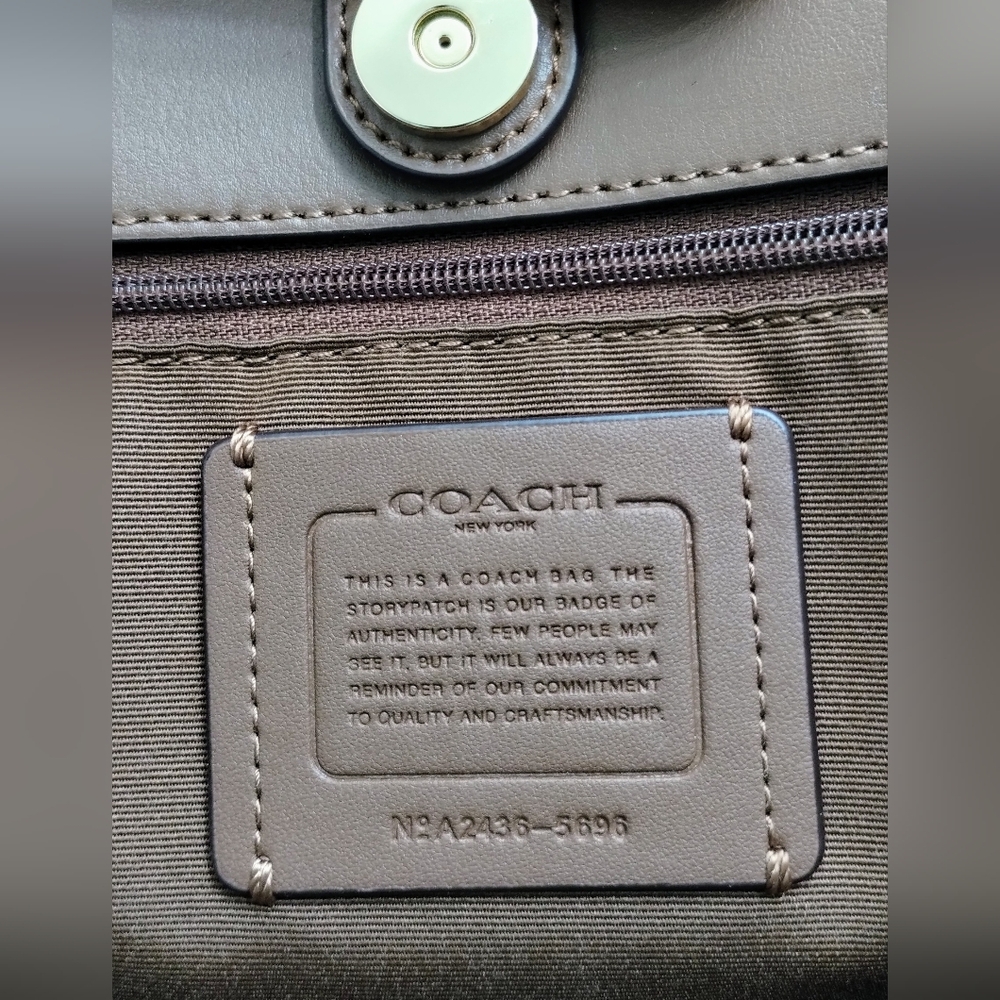 Coach Signature City Tote Bag With Coach Wallet & Coach Coin Pouch 3 Pieces - Picture 14 of 15